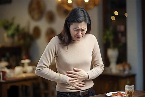 Navigating IBS in Social Settings: For Confidence and Comfort